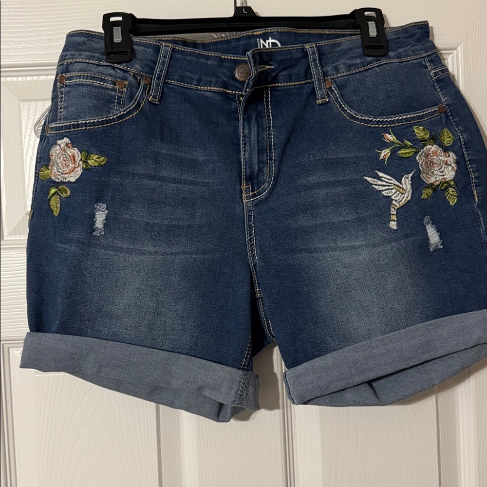 New Directions Blue Denim Shorts with Floral Embroidery